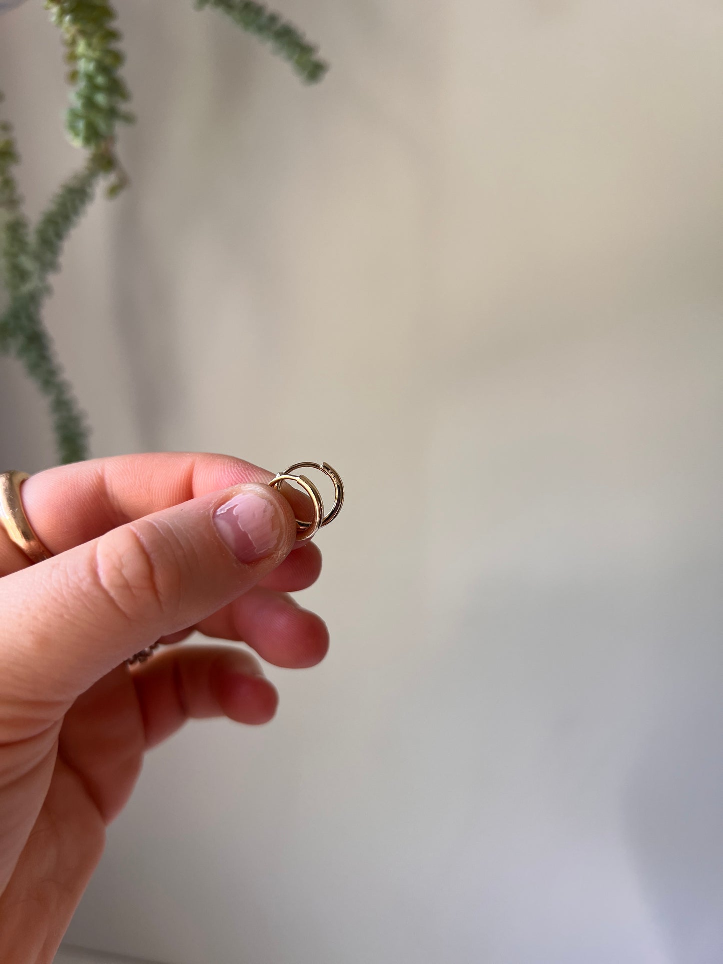 14k Yellow Gold Round Mini Hoops