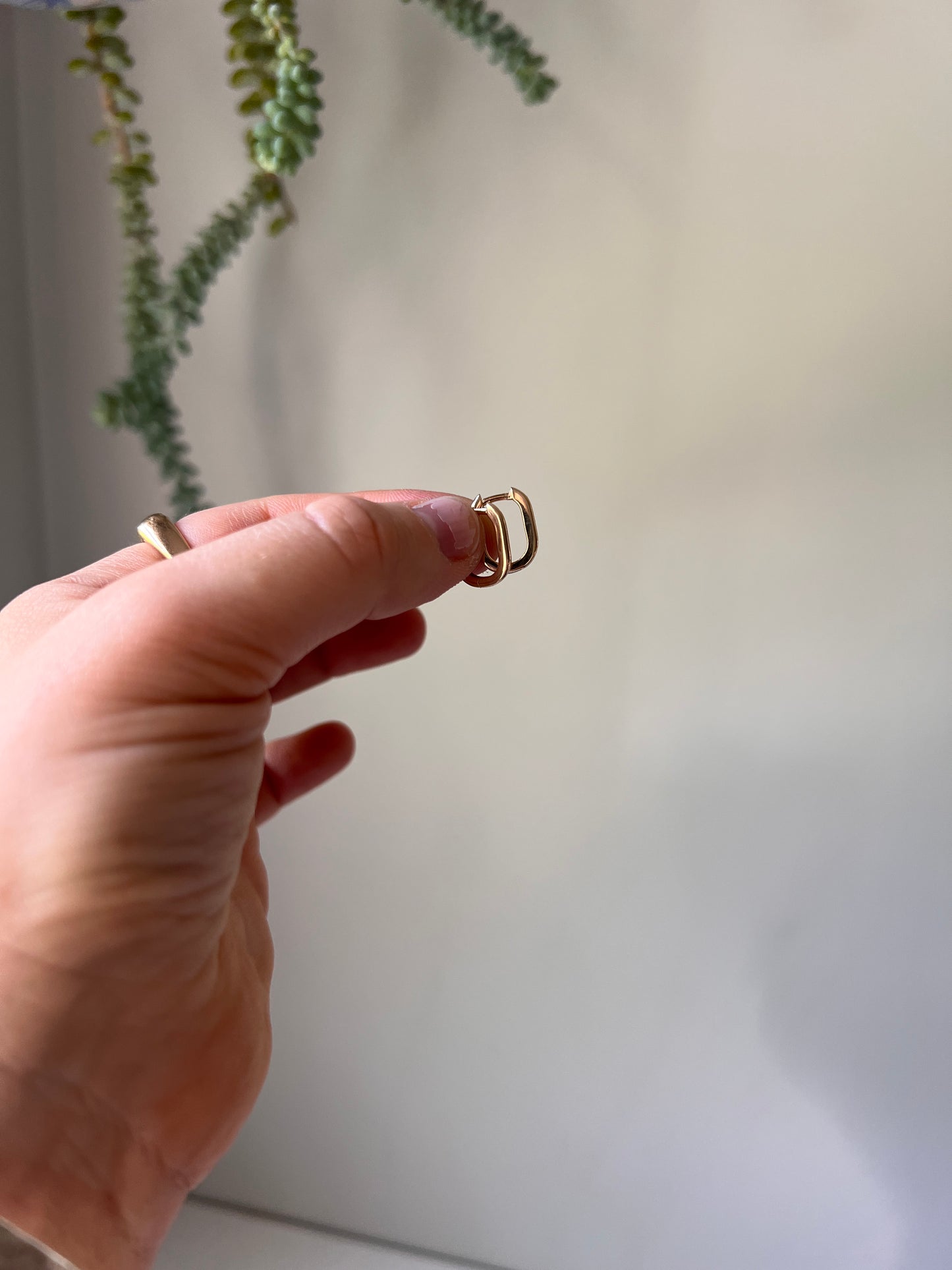 14k Yellow Gold Oval Mini Hoops